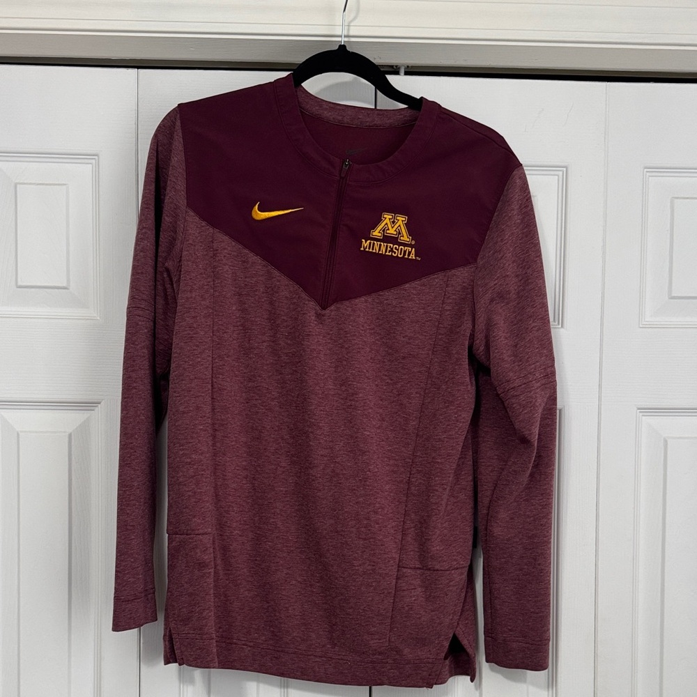 University of Minnesota Gophers Burgundy and Gold Sweatshirt